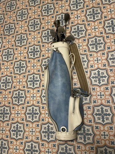 Mixed golf clubs and bag - golf,