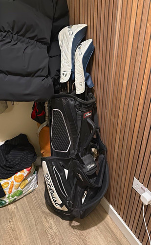 Complete golf club set - club,
