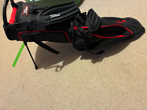 Titleist black red stand carry - titleist,